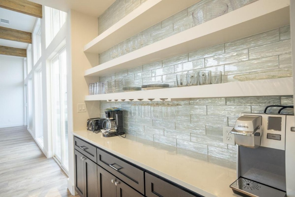 THE OASIS AT CANYON LAKE home Image 15